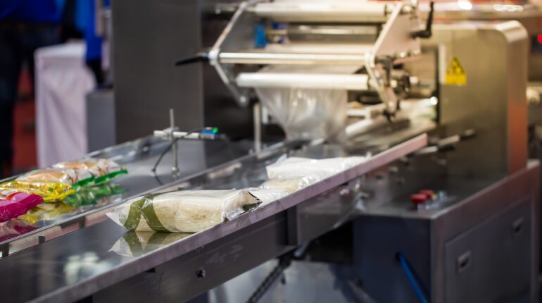 Opakowania flow pack: zastosowania i korzyści w pakowaniu